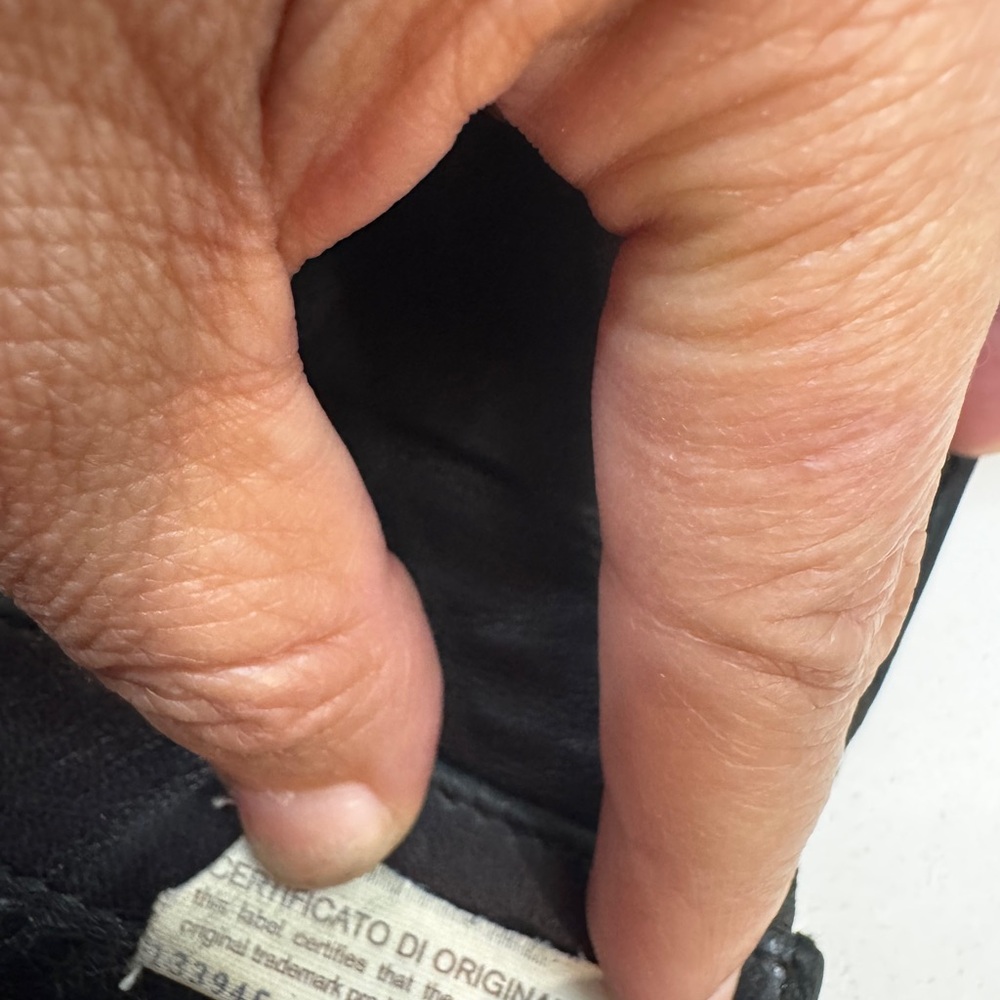 ✨ Bottega Veneta Intrecciato Black Compact Leather Wallet (Unisex) - Picture 7 of 9